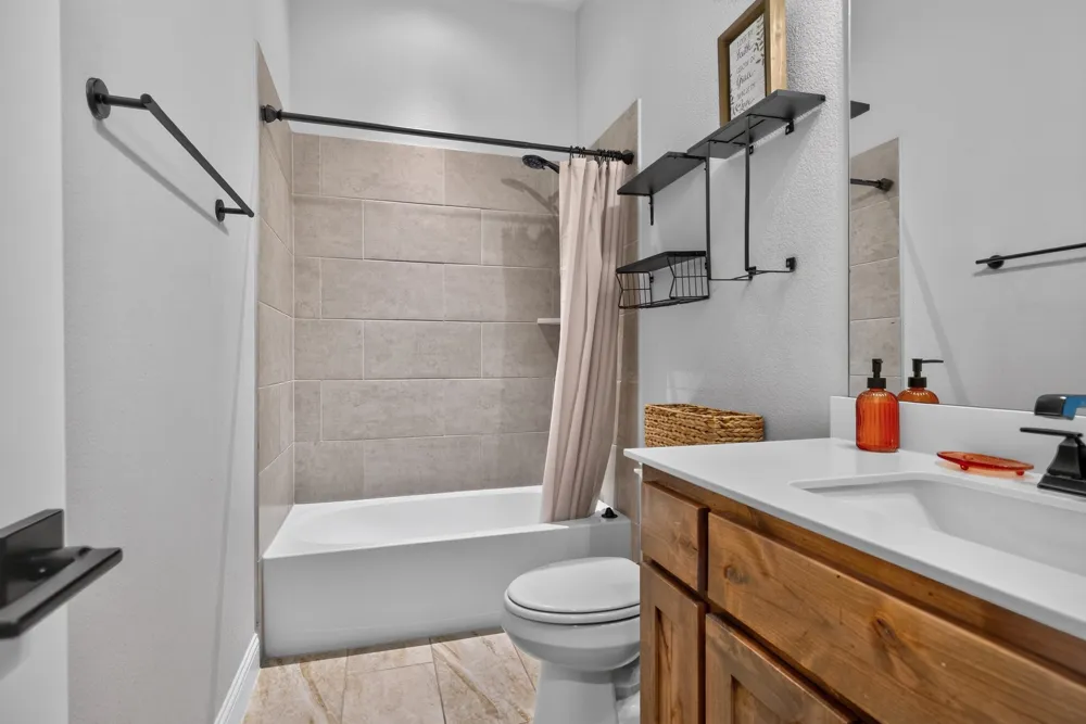 3512 Ithaca Street Corinth, TX 76208