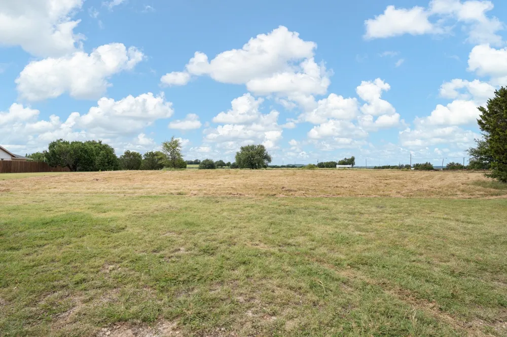 1272 Ronald Road Glen Rose, TX 76043