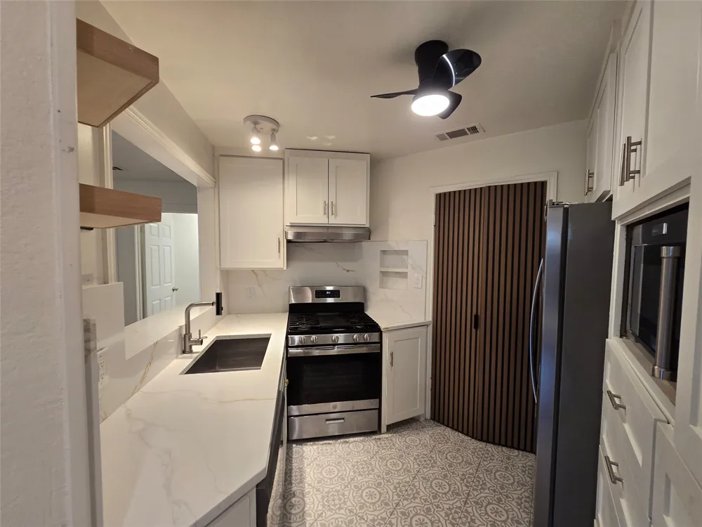 8502 Hawthorne Street Frisco, TX 75034