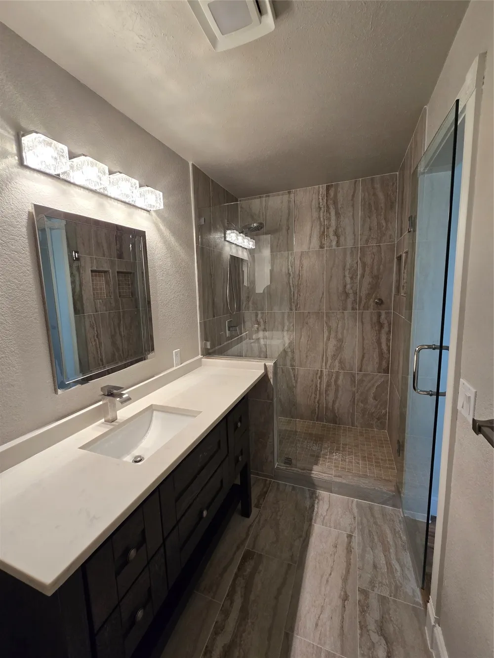 8502 Hawthorne Street Frisco, TX 75034