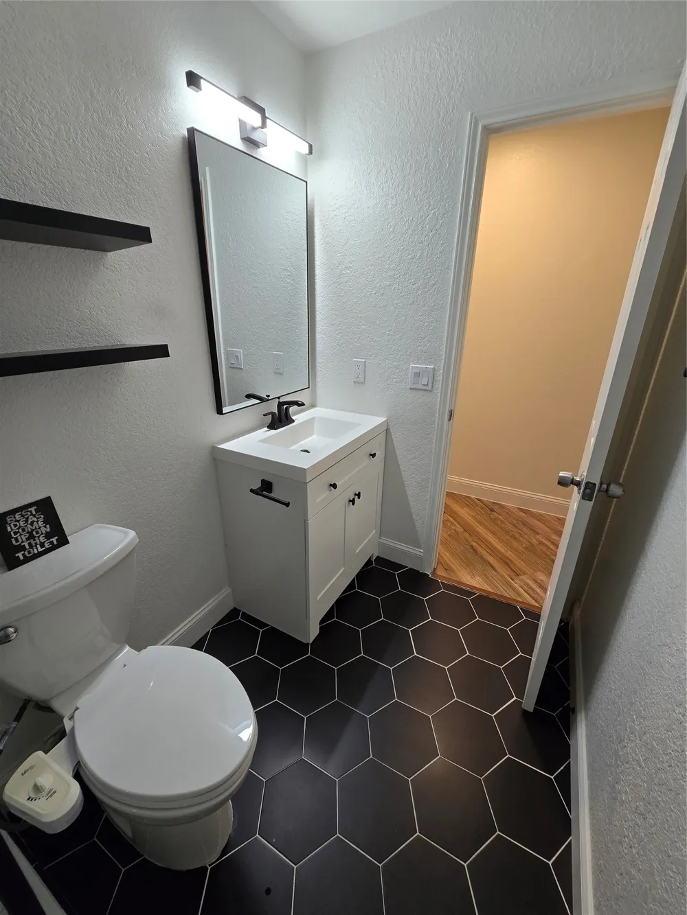 8502 Hawthorne Street Frisco, TX 75034
