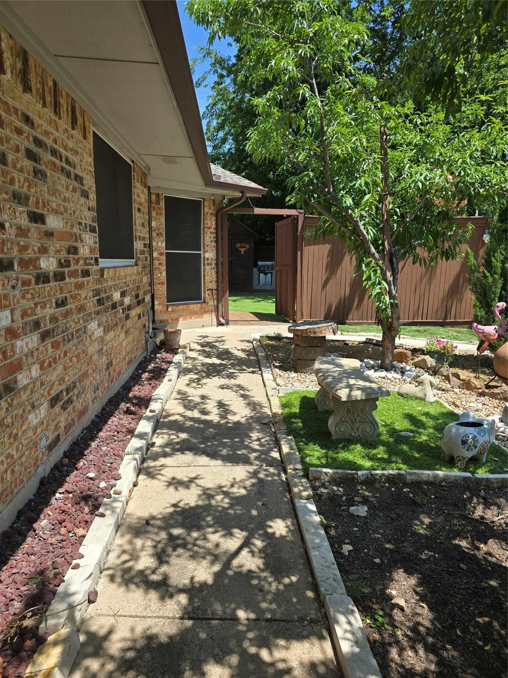 8502 Hawthorne Street Frisco, TX 75034
