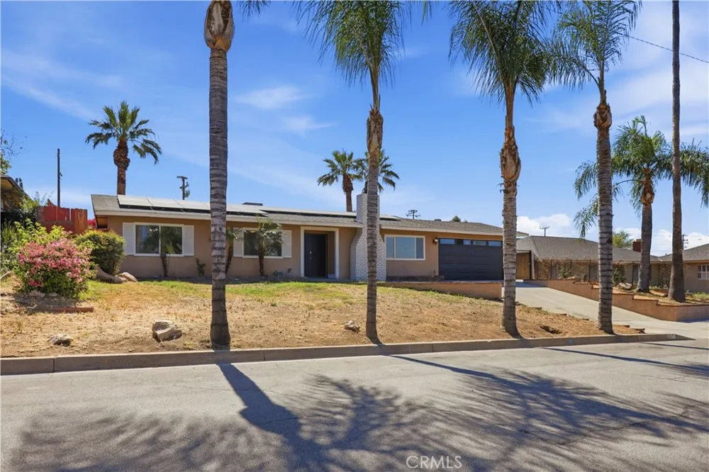 2511 Spring Meadow Highland, CA 92346