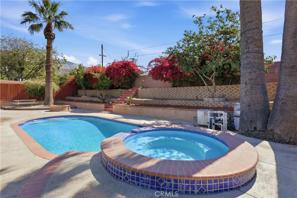 2511 Spring Meadow Highland, CA 92346