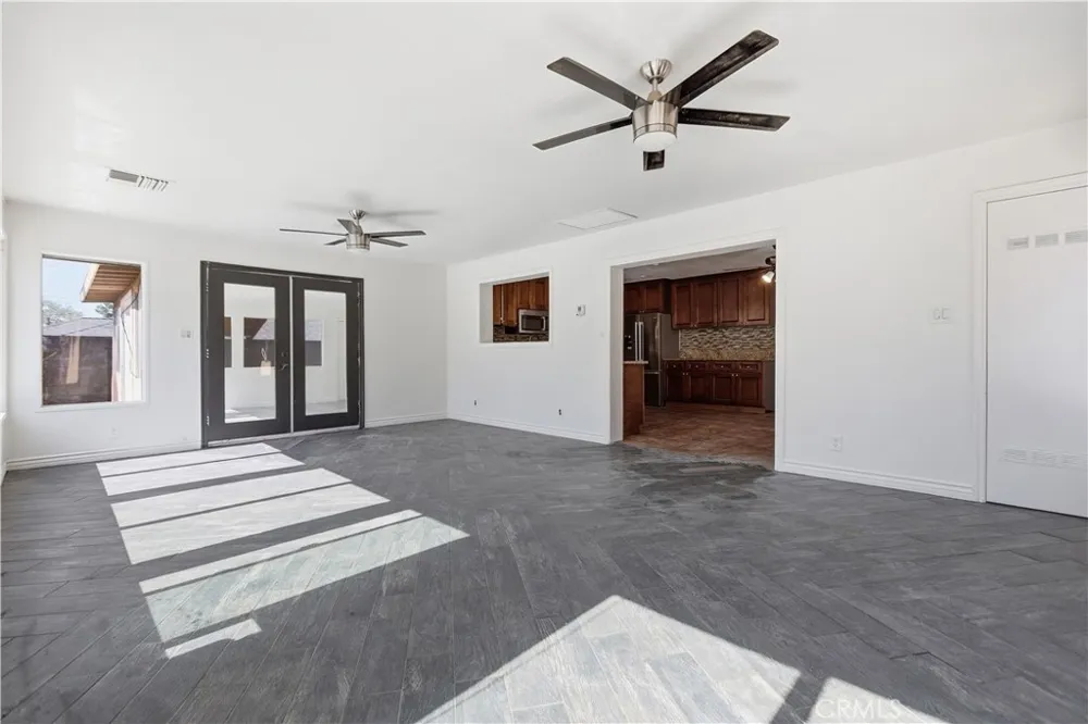 2511 Spring Meadow Highland, CA 92346