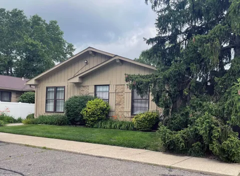 2684 Roundtree Drive