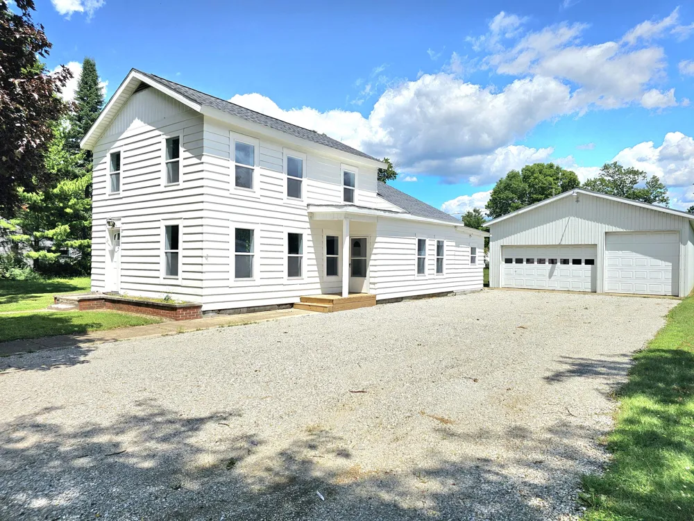 207 S Company Street White Pigeon Village, MI 49099