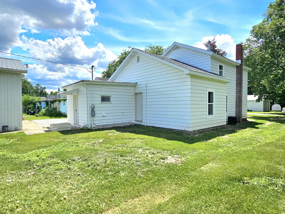 207 S Company Street White Pigeon Village, MI 49099