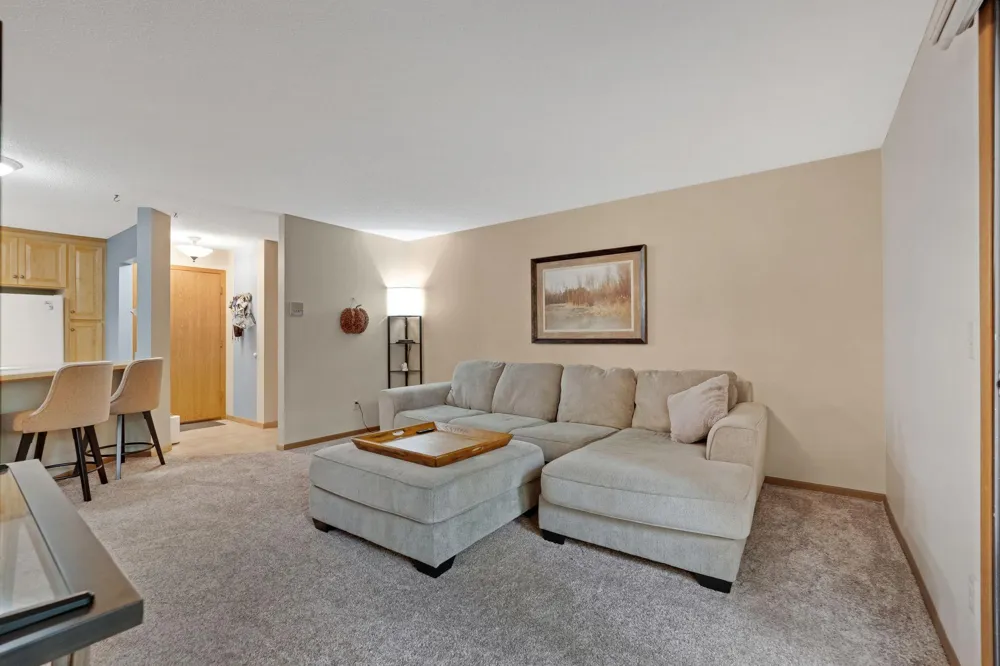 15805 26th Avenue #B Plymouth, MN 55447