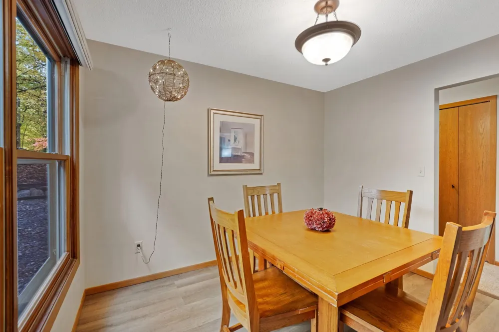 15805 26th Avenue #B Plymouth, MN 55447