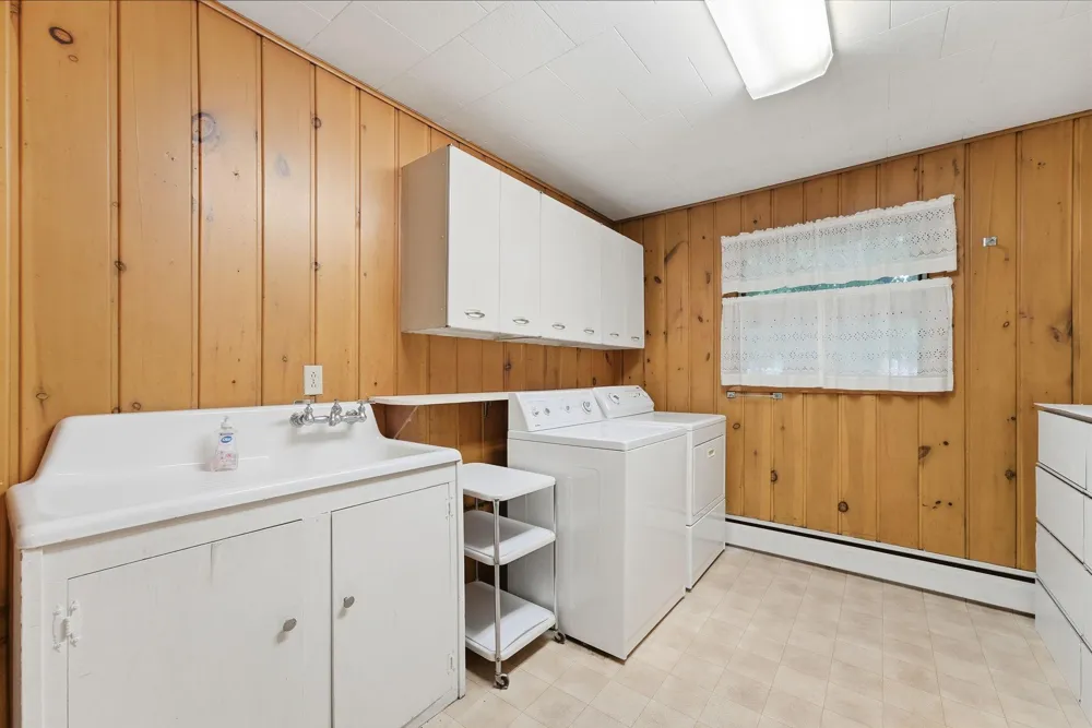 309 5th Avenue SE Melrose, MN 56352