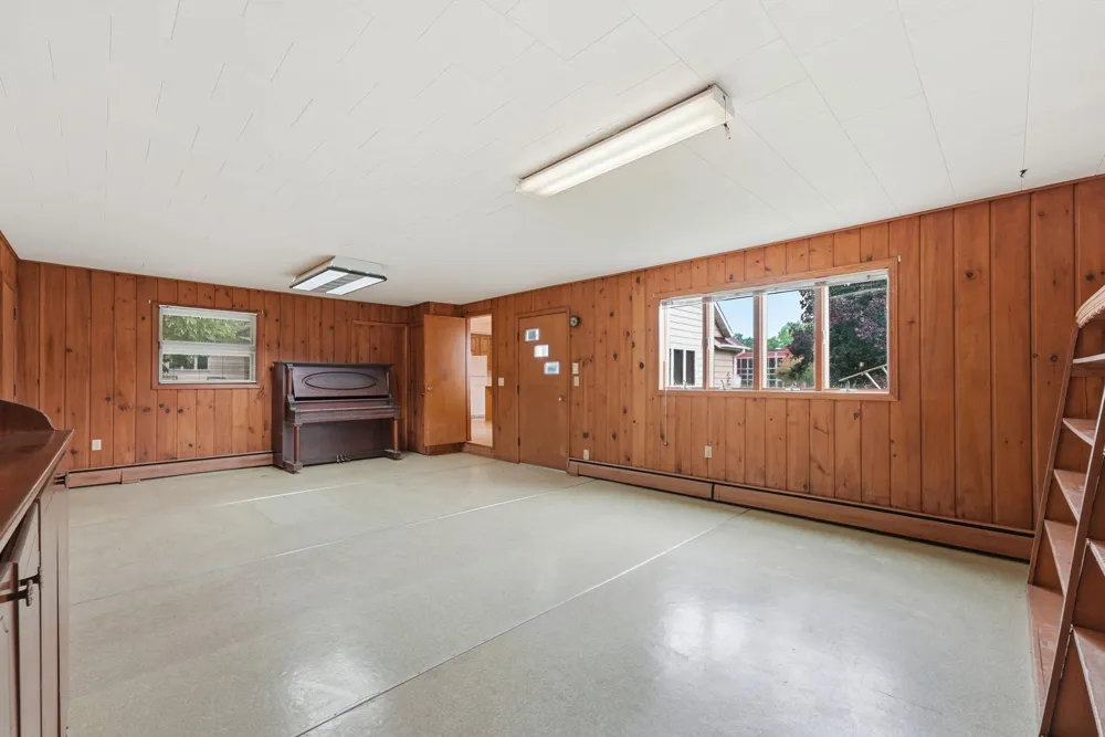 309 5th Avenue SE Melrose, MN 56352