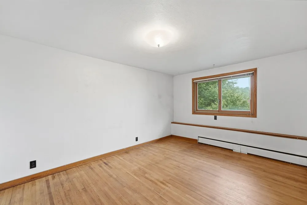 309 5th Avenue SE Melrose, MN 56352