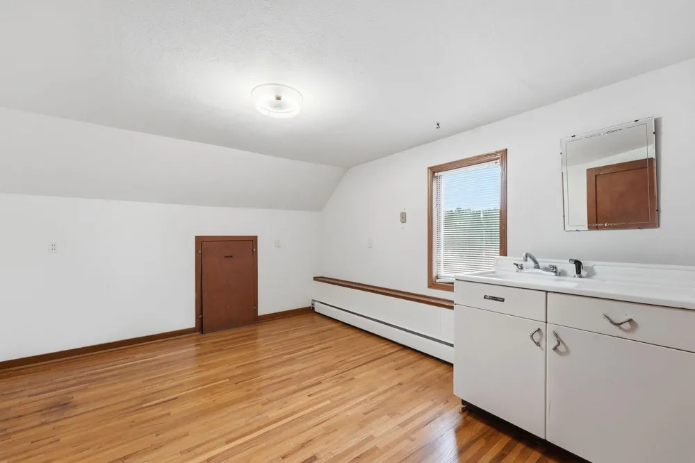 309 5th Avenue SE Melrose, MN 56352