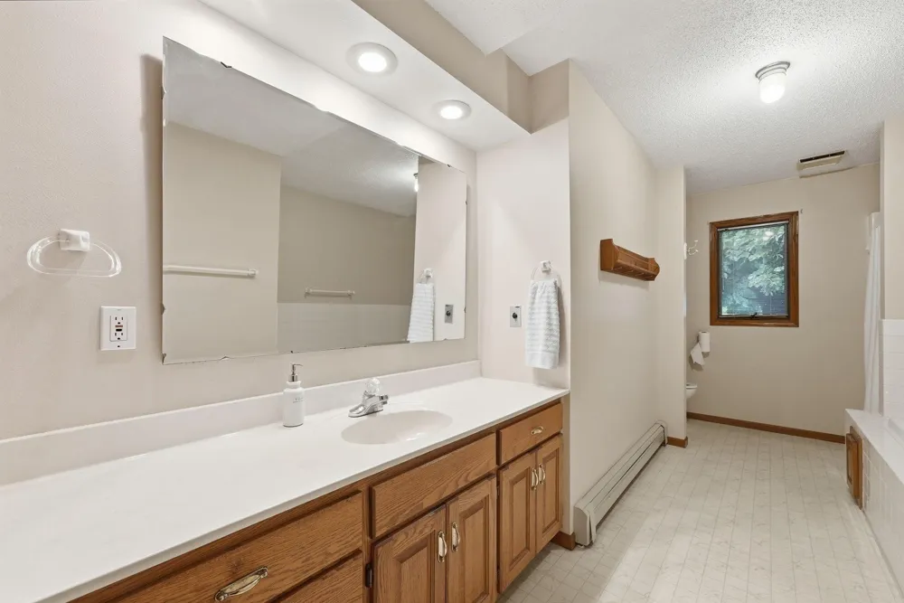 309 5th Avenue SE Melrose, MN 56352