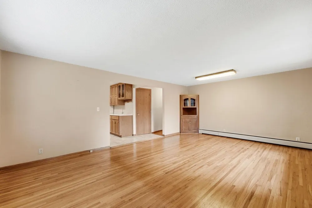 309 5th Avenue SE Melrose, MN 56352