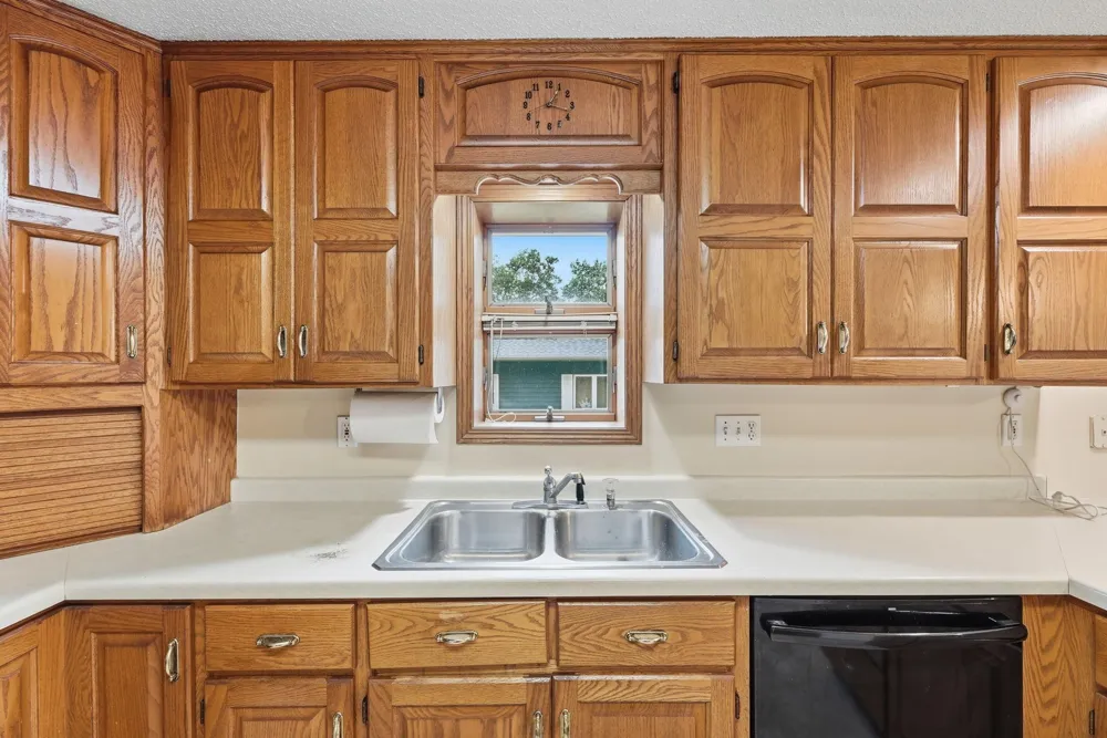 309 5th Avenue SE Melrose, MN 56352