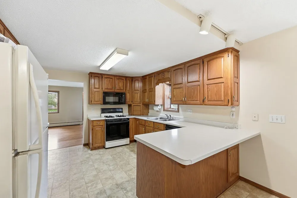 309 5th Avenue SE Melrose, MN 56352