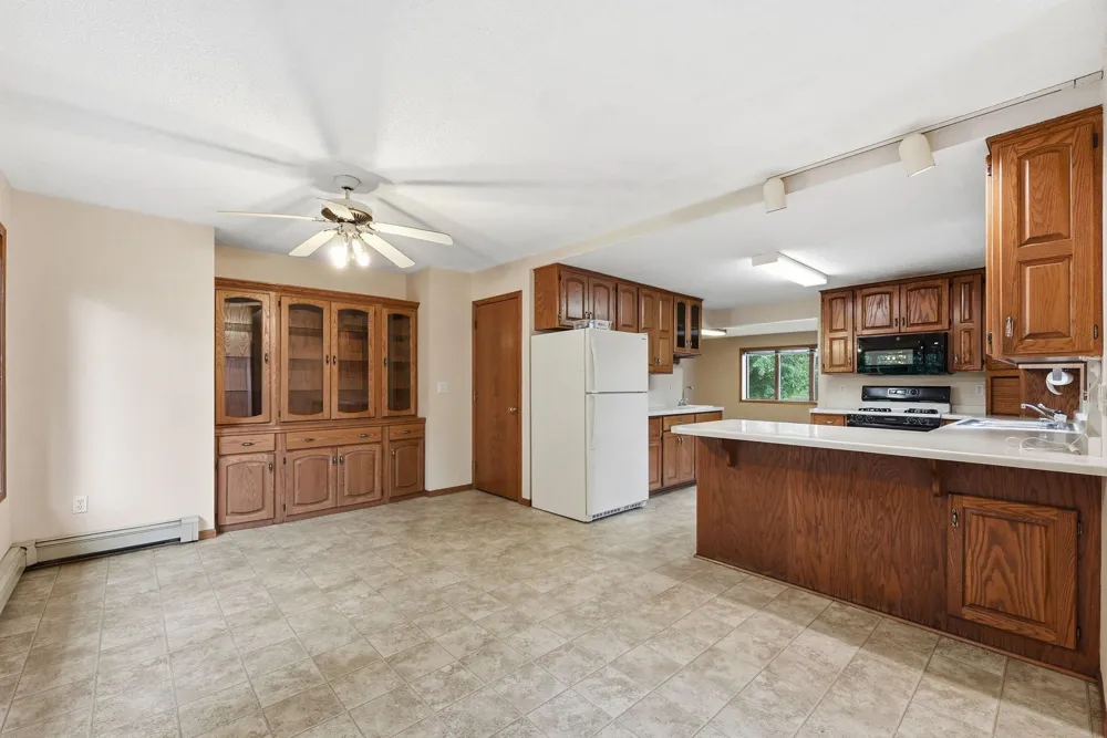 309 5th Avenue SE Melrose, MN 56352