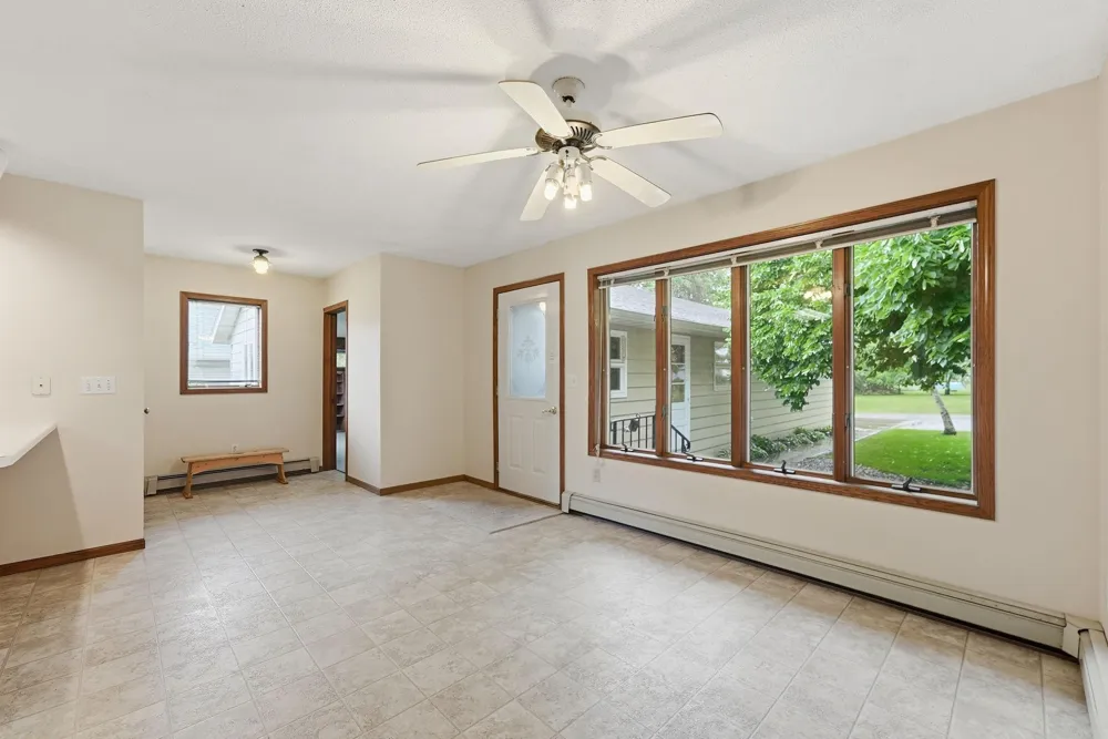 309 5th Avenue SE Melrose, MN 56352