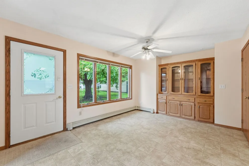 309 5th Avenue SE Melrose, MN 56352