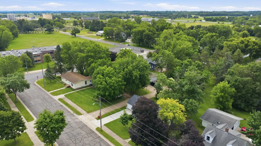 309 5th Avenue SE Melrose, MN 56352