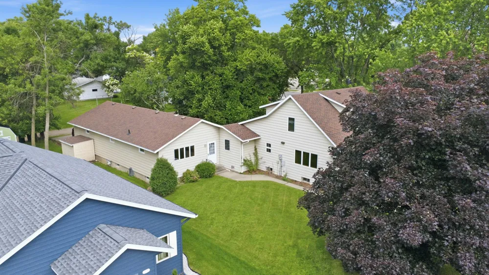 309 5th Avenue SE Melrose, MN 56352