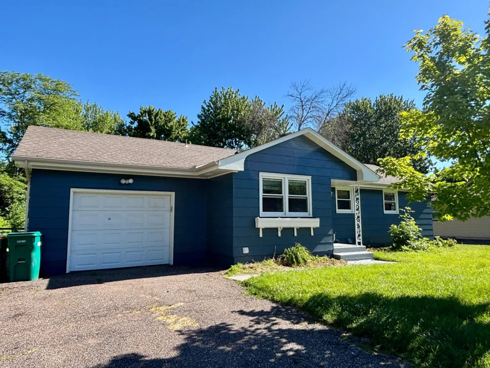 9010 60 1/2 AVENUE New Hope, MN 55428