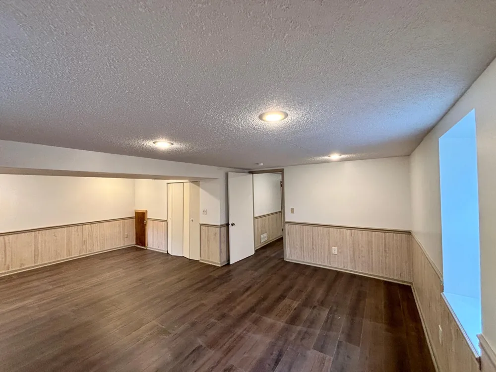 9010 60 1/2 AVENUE New Hope, MN 55428