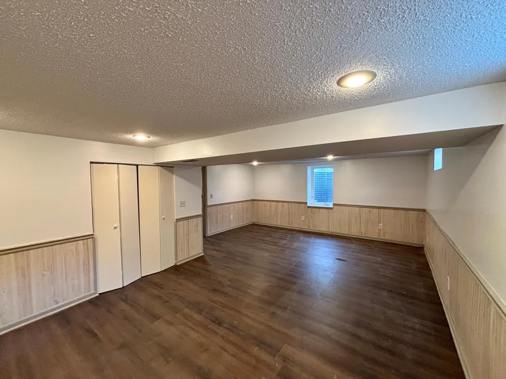 9010 60 1/2 AVENUE New Hope, MN 55428