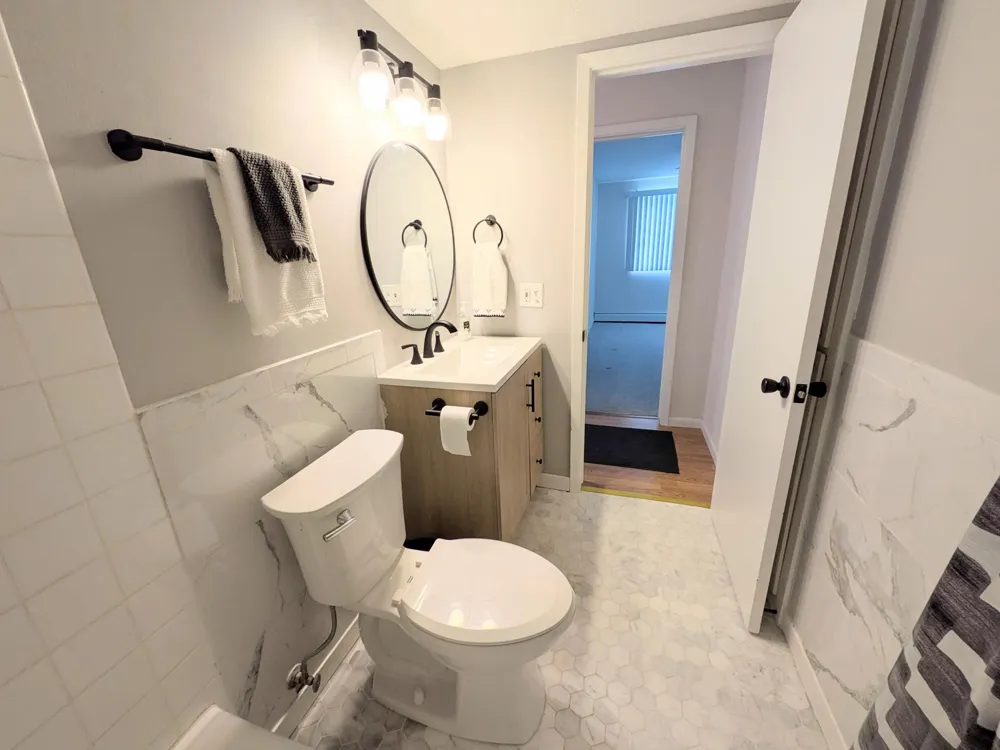 4387 Wilshire Boulevard #106 Mound, MN 55364