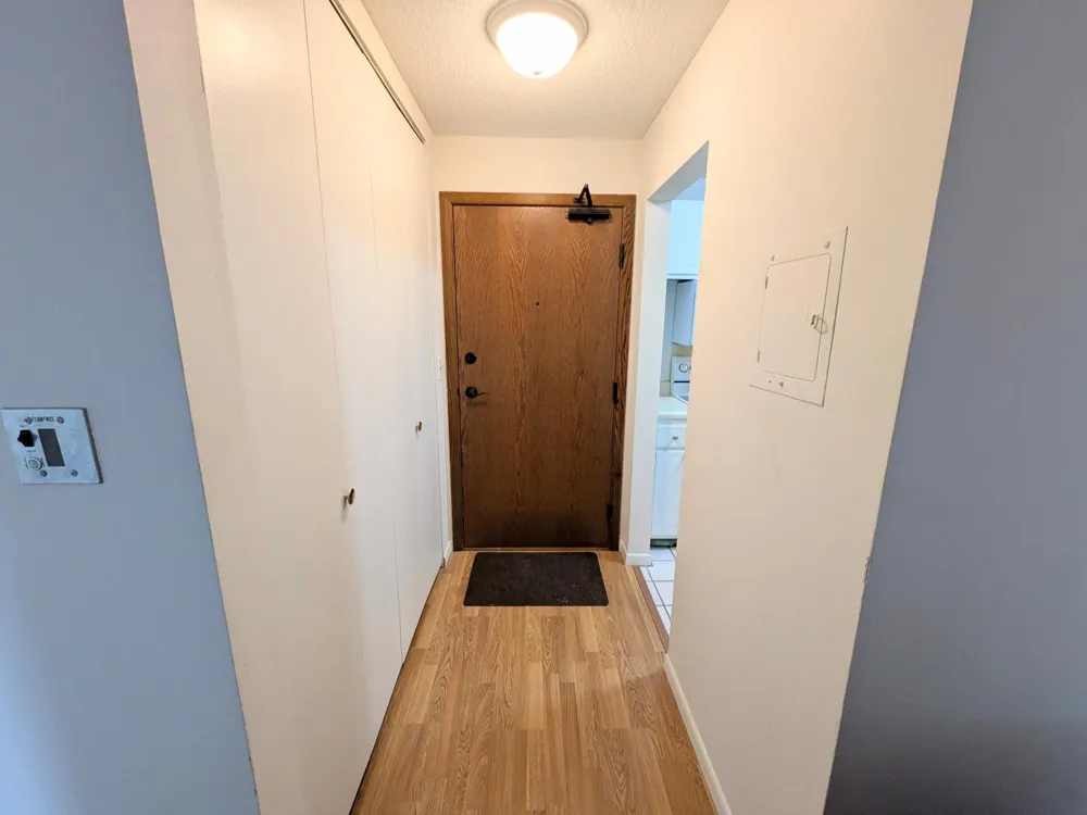 4387 Wilshire Boulevard #106 Mound, MN 55364