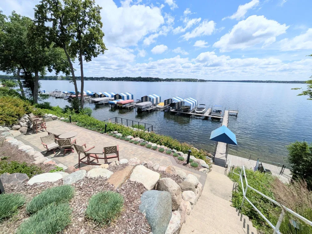 4387 Wilshire Boulevard #106 Mound, MN 55364