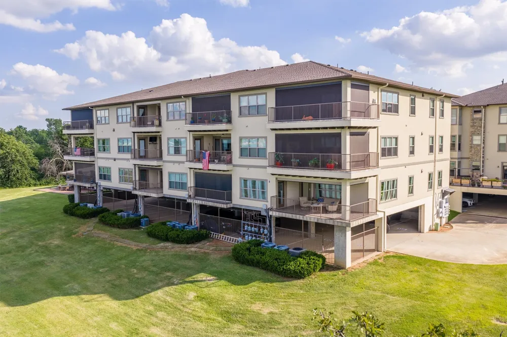 500 Waters Edge Drive #313 Lake Dallas, TX 75065