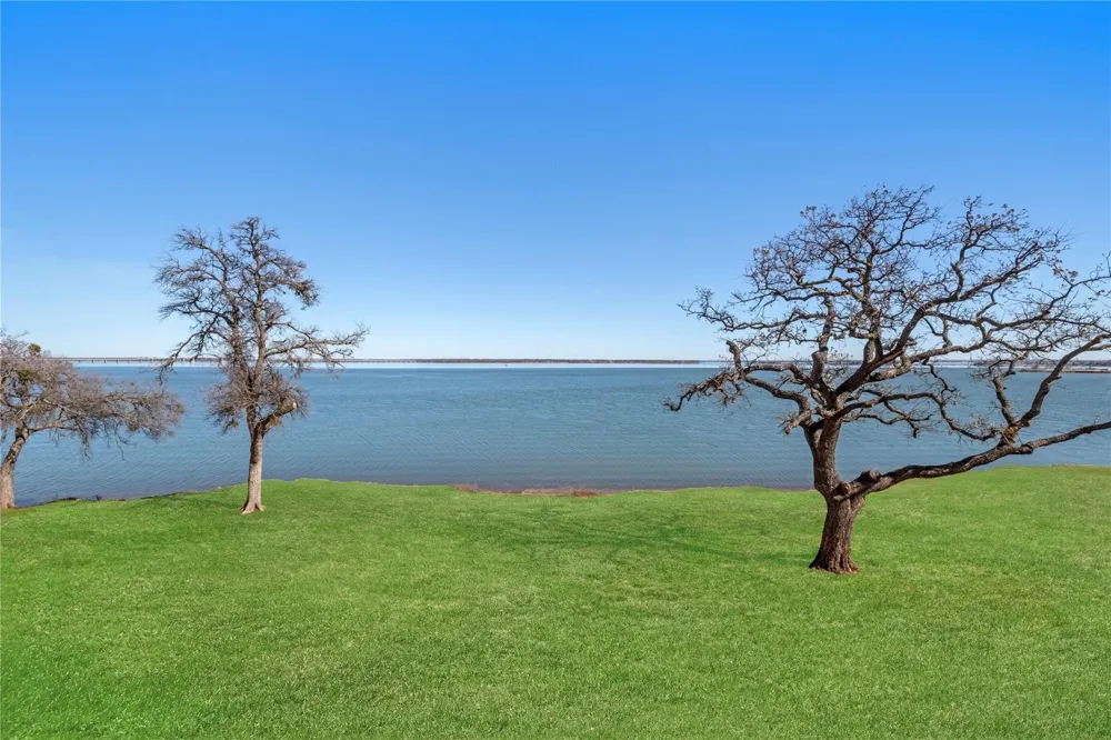500 Waters Edge Drive #313 Lake Dallas, TX 75065