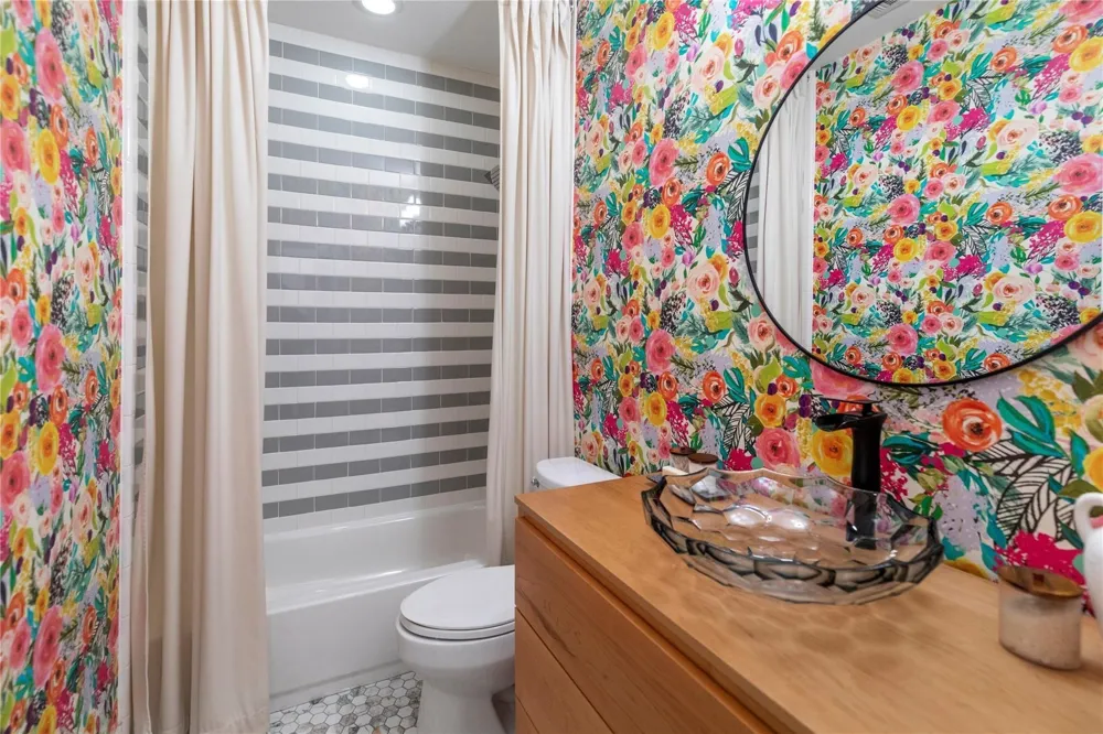 500 Waters Edge Drive #313 Lake Dallas, TX 75065