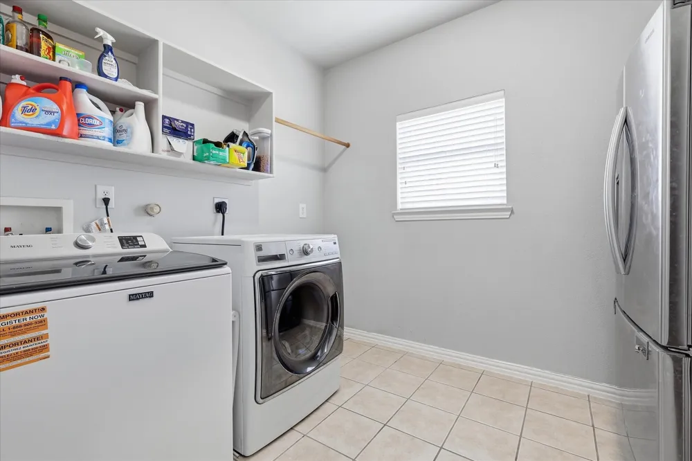 851 Branch Crossing Lantana, TX 76226