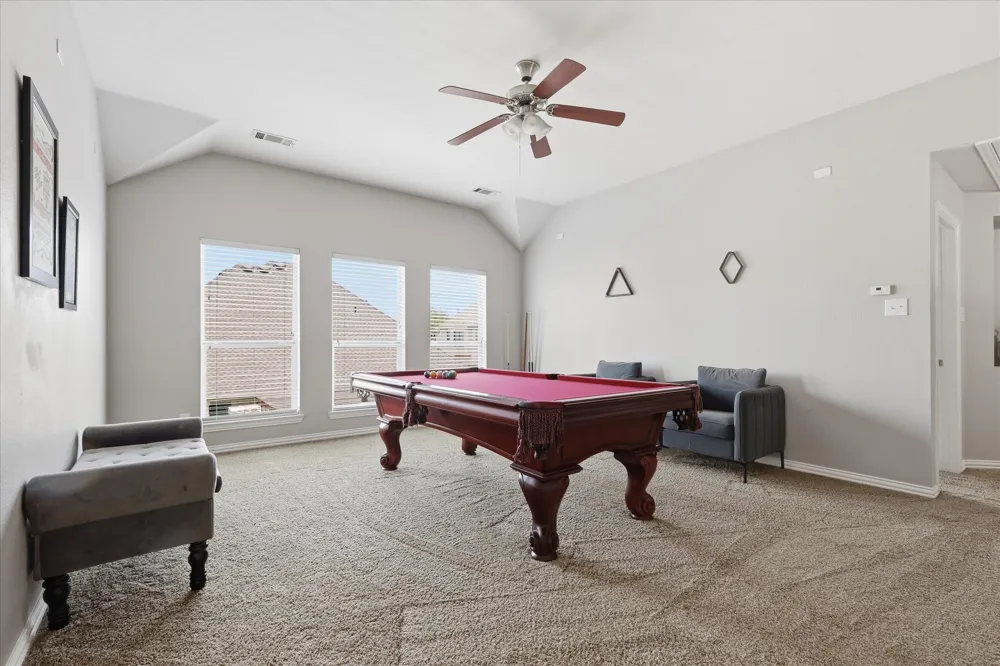 851 Branch Crossing Lantana, TX 76226