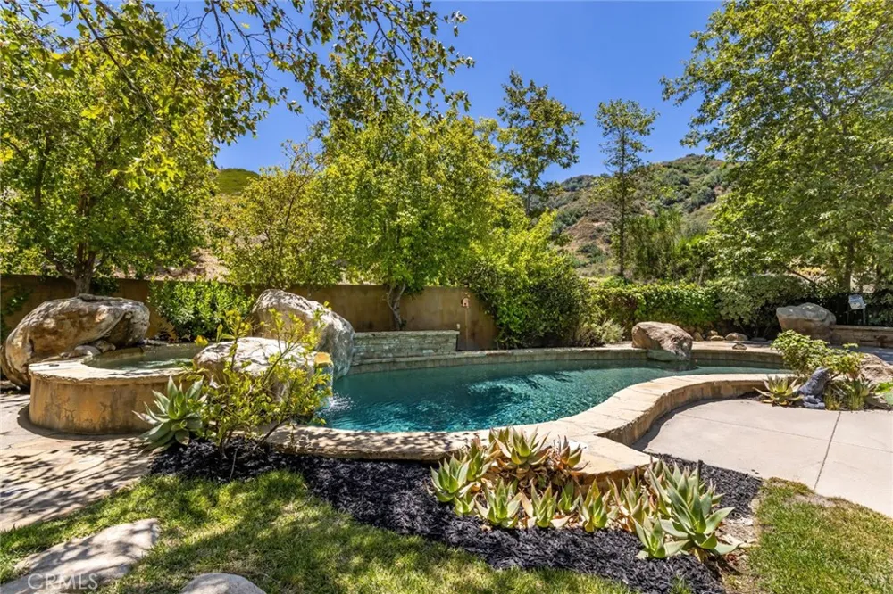 24802 Greensbrier Drive Stevenson Ranch, CA 91381