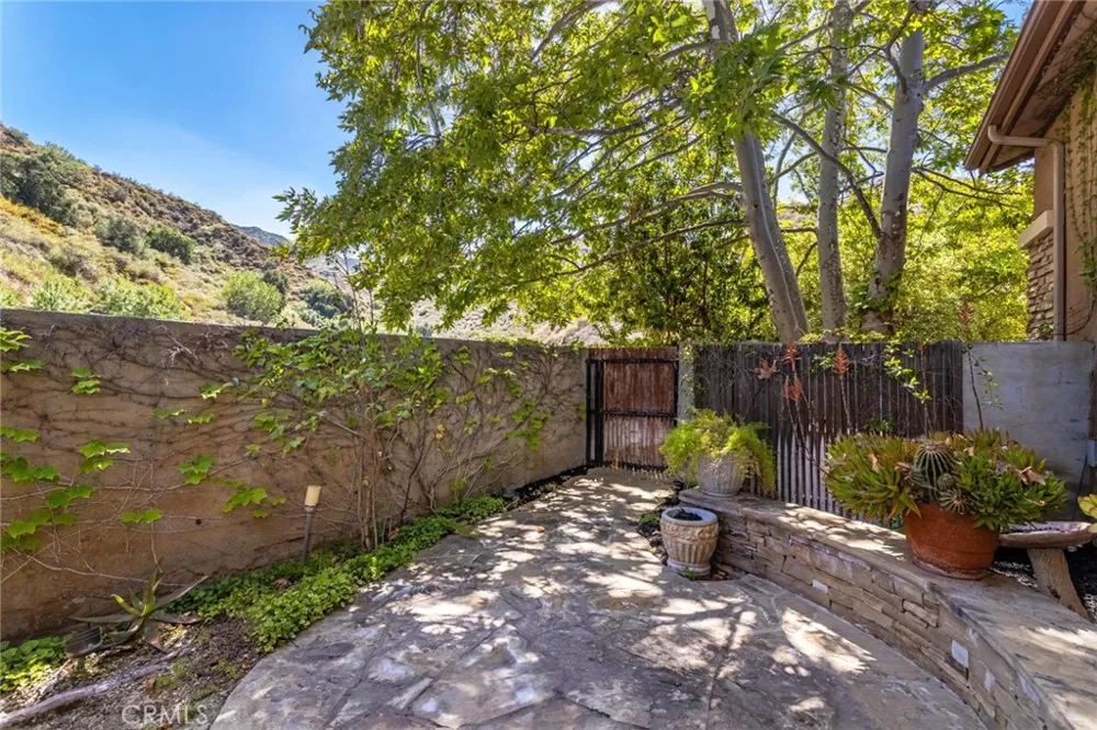 24802 Greensbrier Drive Stevenson Ranch, CA 91381