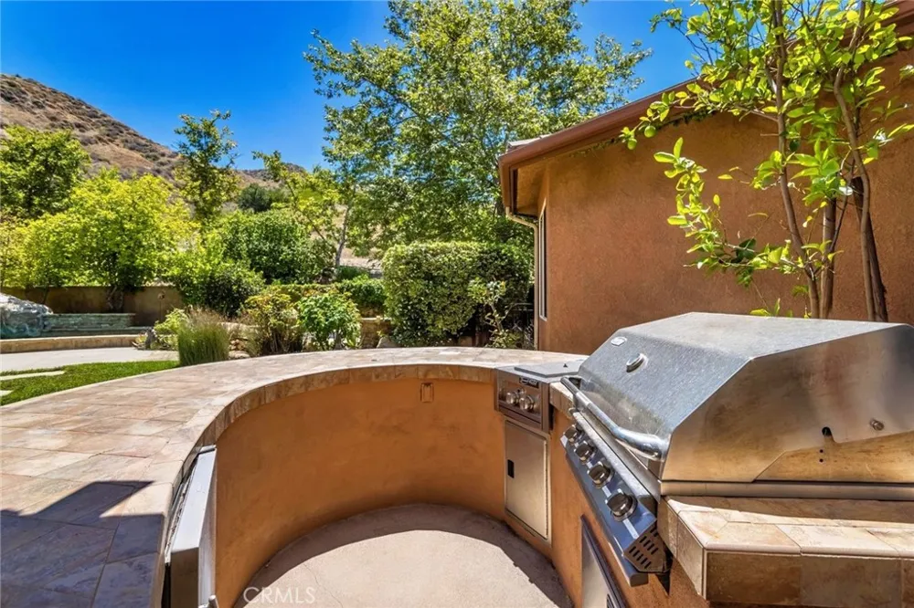 24802 Greensbrier Drive Stevenson Ranch, CA 91381