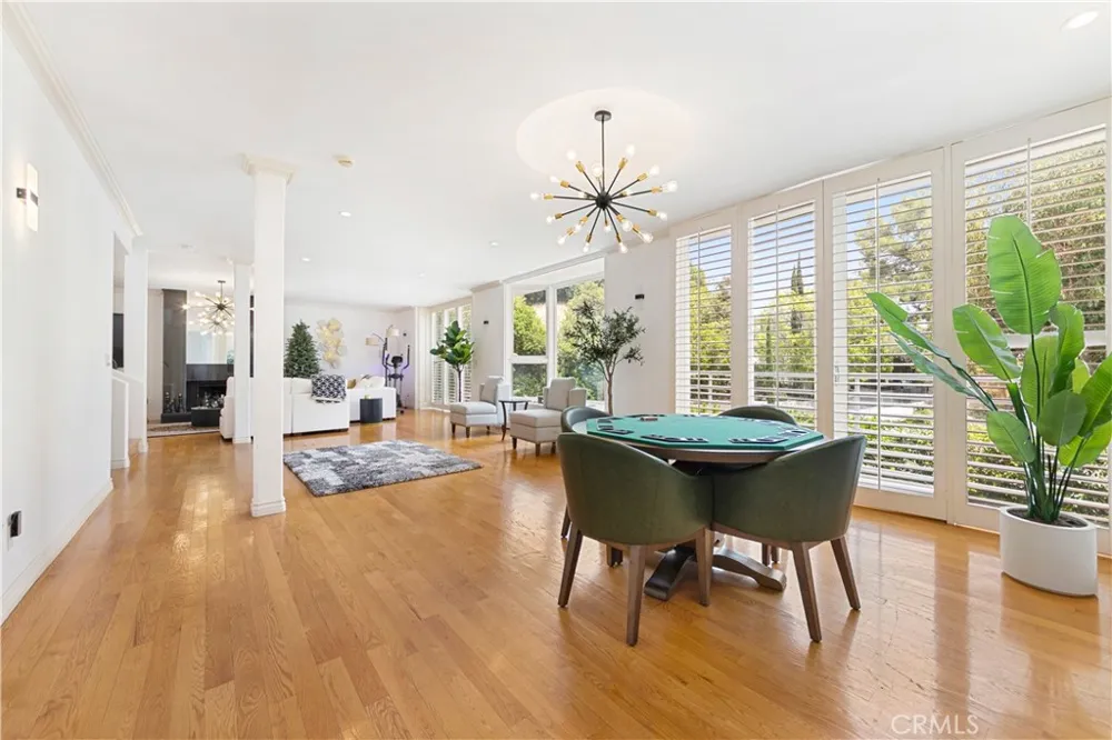 1356 Summitridge Beverly Hills, CA 90210