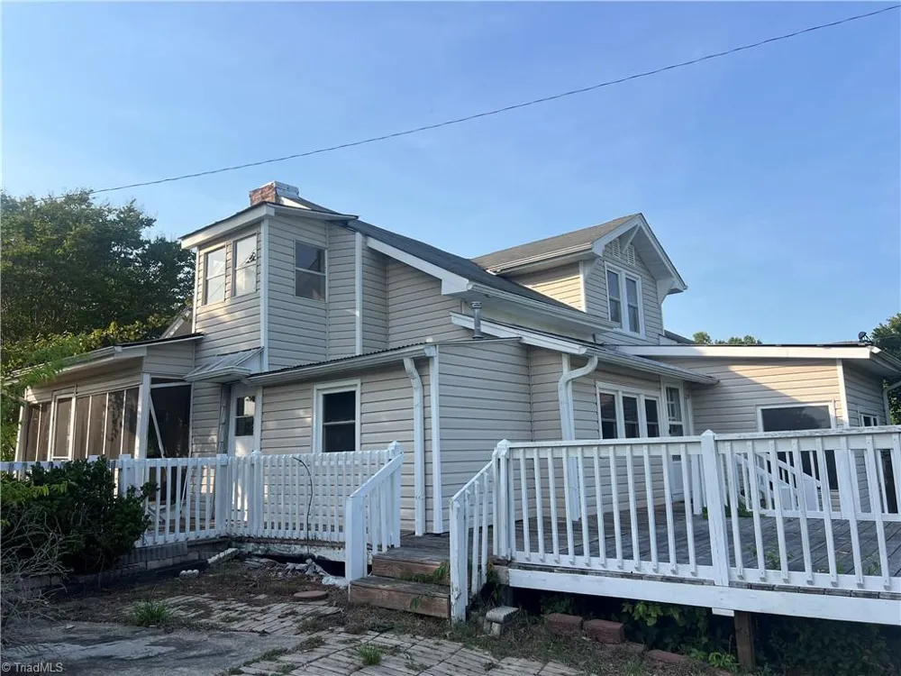 4470 Burton Road Thomasville, NC 27360