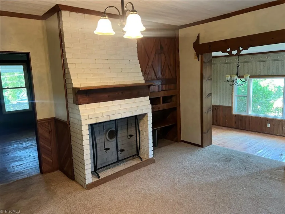 4470 Burton Road Thomasville, NC 27360