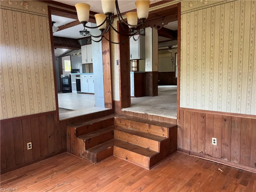 4470 Burton Road Thomasville, NC 27360