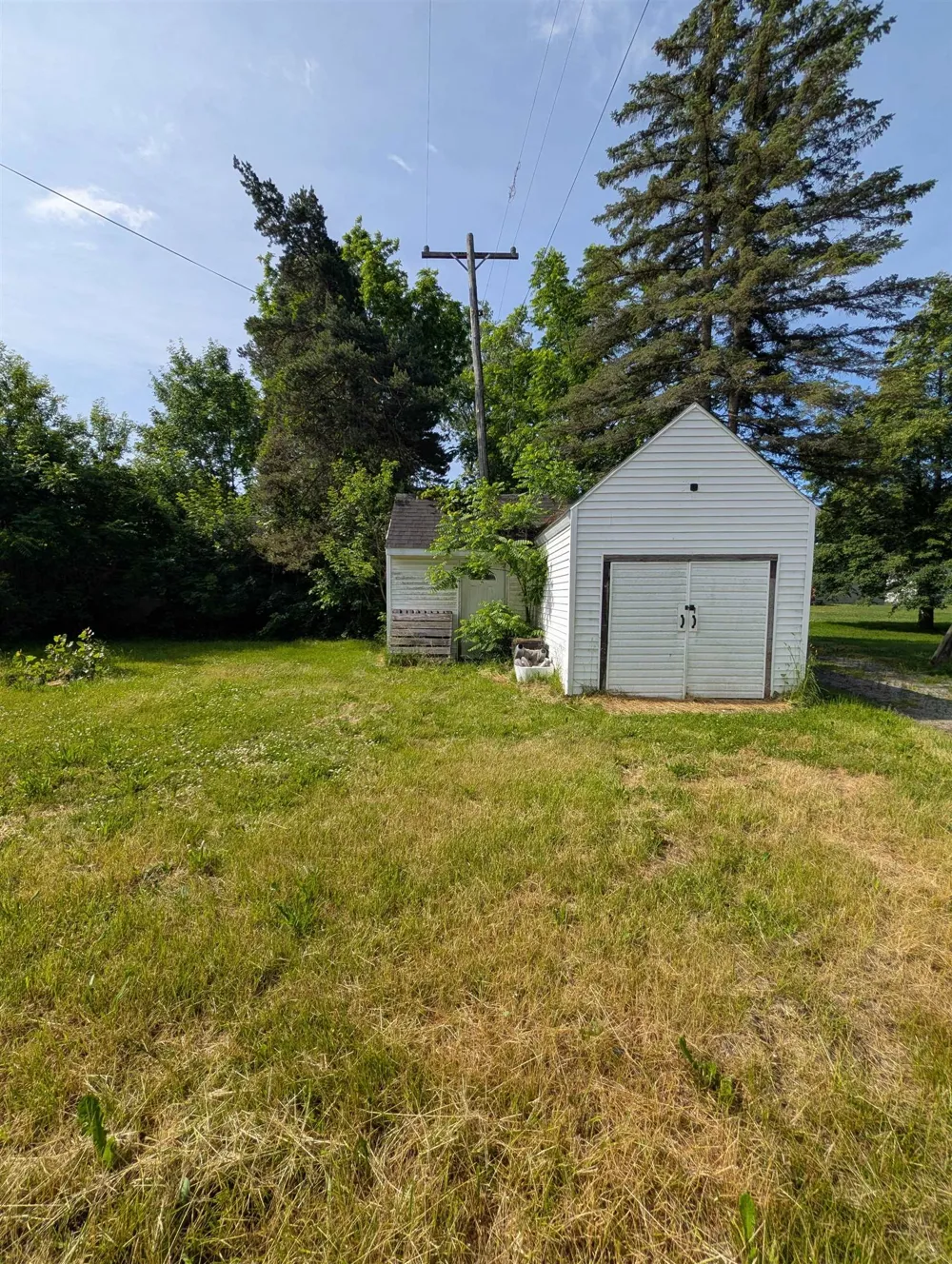 2286 California Avenue Bridgeport Charter Township, MI 48601