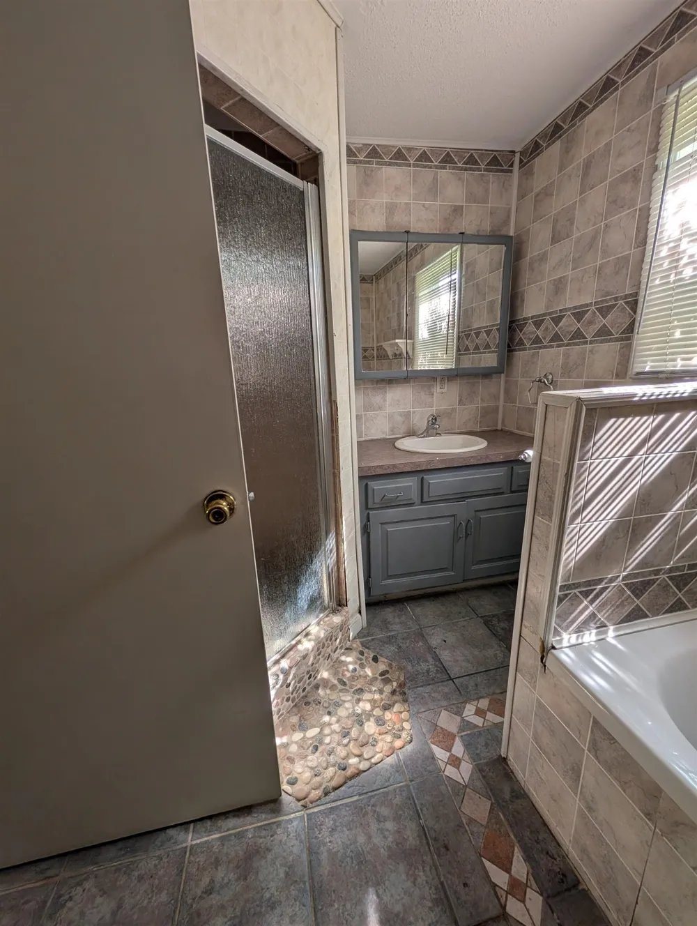 2286 California Avenue Bridgeport Charter Township, MI 48601