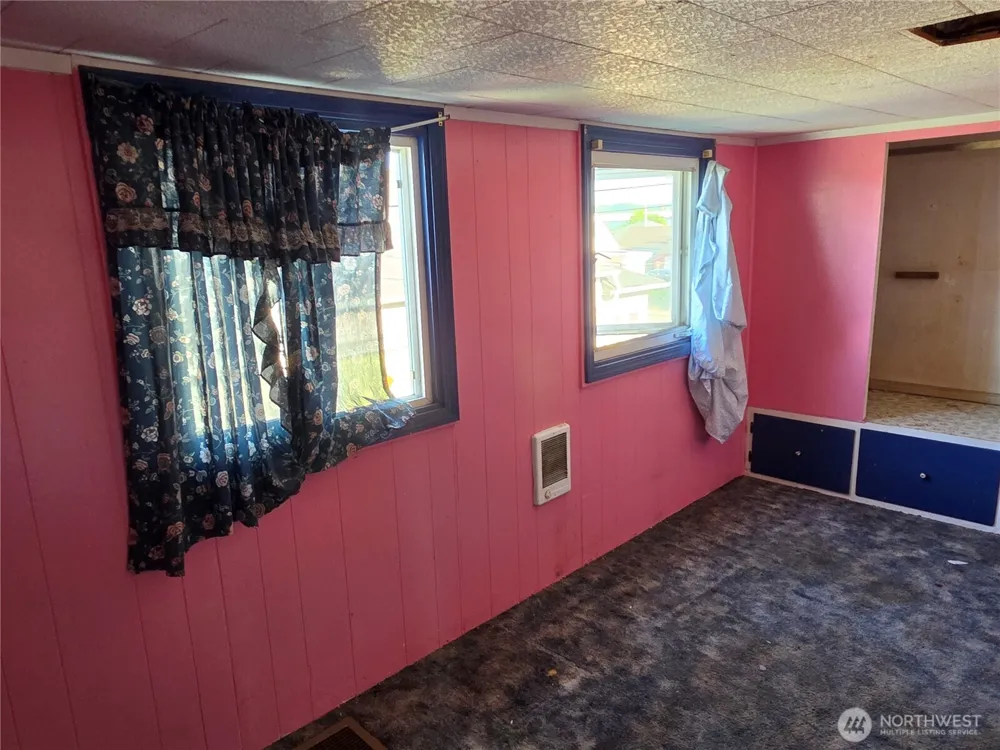 1518 W 1st Street Aberdeen, WA 98520