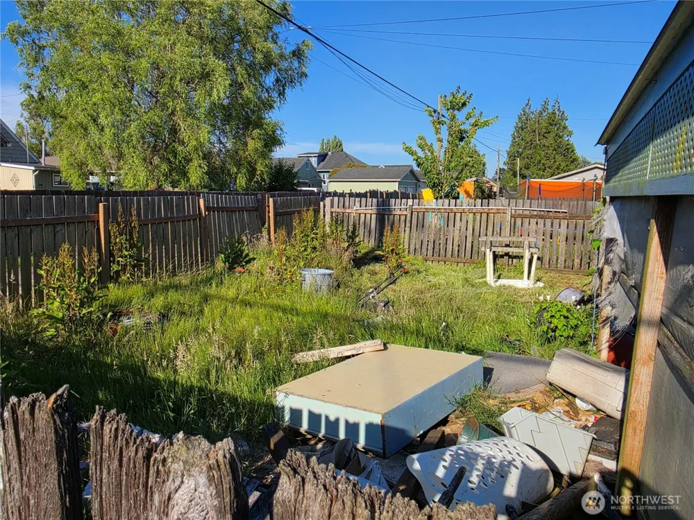 1518 W 1st Street Aberdeen, WA 98520