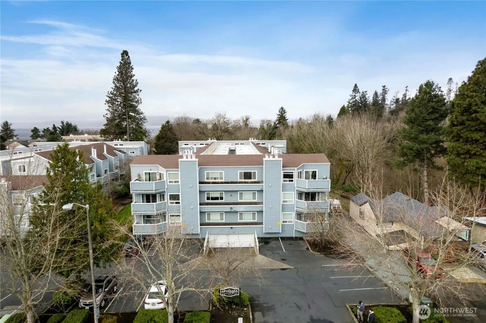 21925 7th Avenue S #101 Des Moines, WA 98198